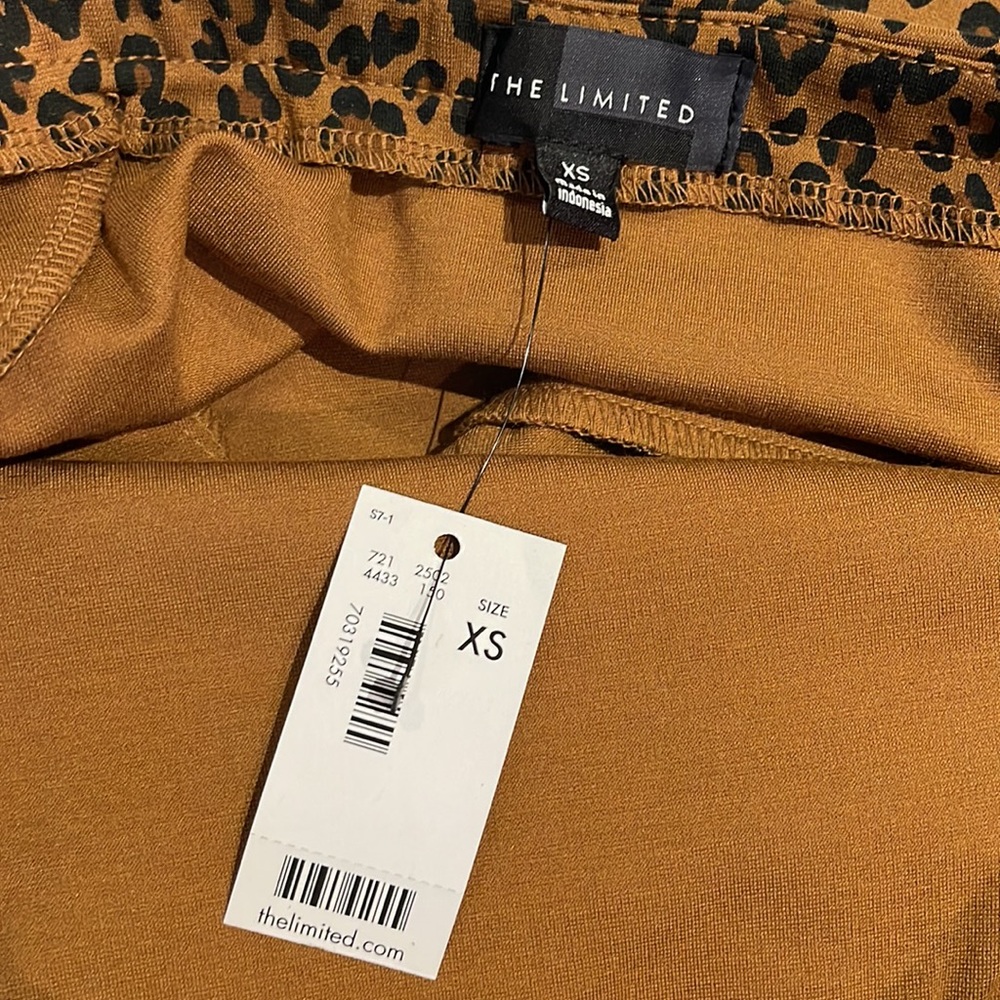 THE LIMITED LEOPARD FLARED SKIRT - Picture 6 of 6
